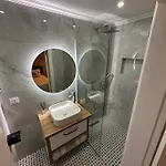 Alen Вилла *